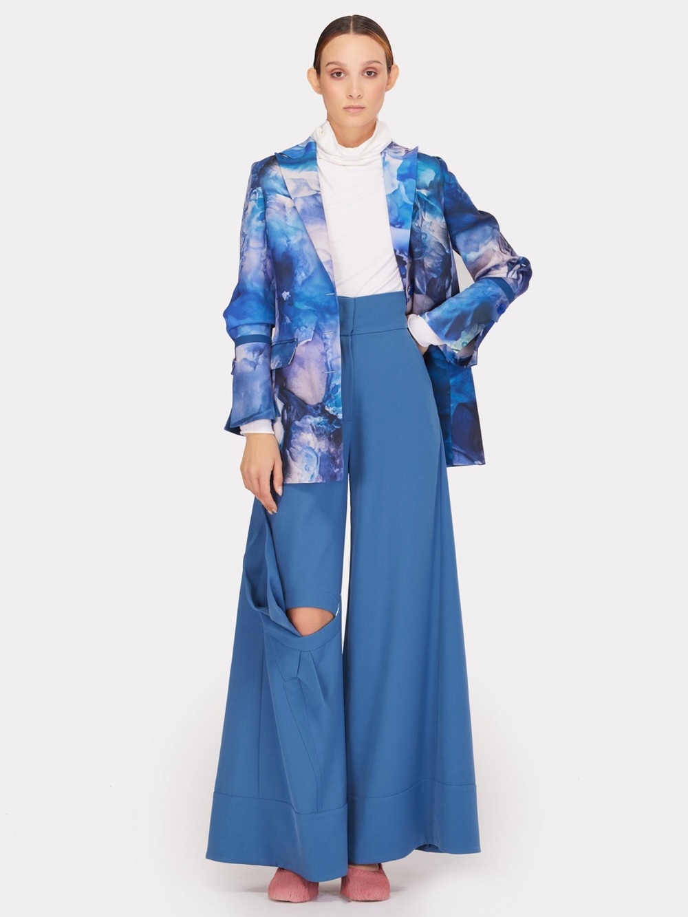 Julia Allert High-Waist Wide-Leg Pants with Flower knee detail in Slate Blue